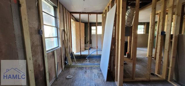 2109 Hanson Street, Savannah, GA 31404