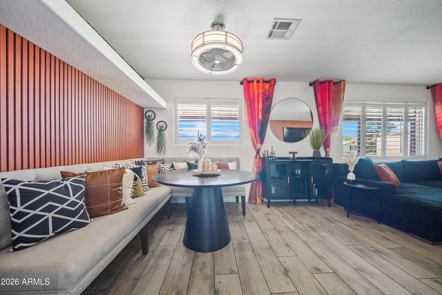 2827 N 69TH Place, Scottsdale, AZ 85257