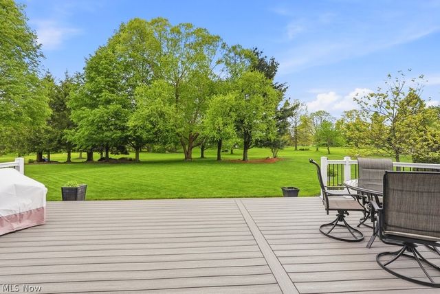 8431 Shorthorn Drive, Sagamore Hills, OH 44067