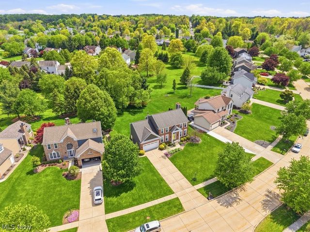 8431 Shorthorn Drive, Sagamore Hills, OH 44067