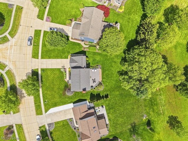 8431 Shorthorn Drive, Sagamore Hills, OH 44067