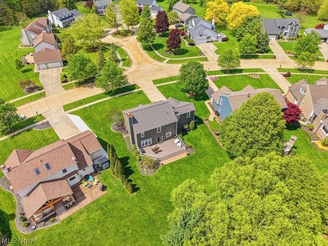 8431 Shorthorn Drive, Sagamore Hills, OH 44067