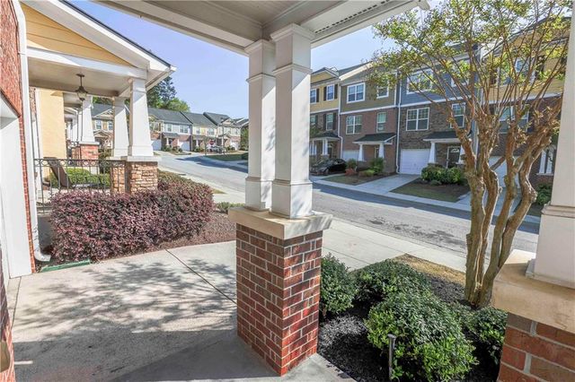 820 Tulip Poplar Way, Lawrenceville, GA 30044