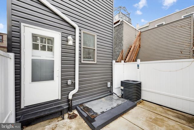 2542 ARCADIA ST, Philadelphia, PA 19125