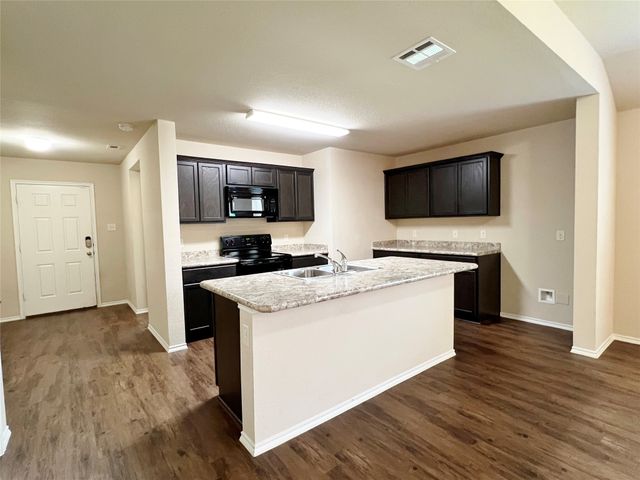 222 Thoroughbred Street, Waxahachie, TX 75165