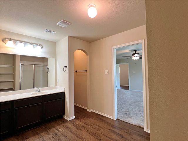 222 Thoroughbred Street, Waxahachie, TX 75165