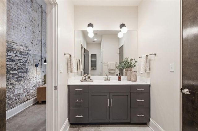 978 North Avenue NE 109, Atlanta, GA 30306