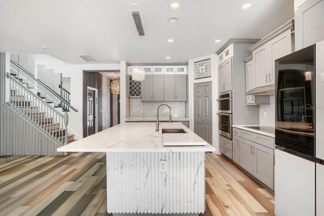 3951 PACENTE LOOP, Wesley Chapel, FL 33543