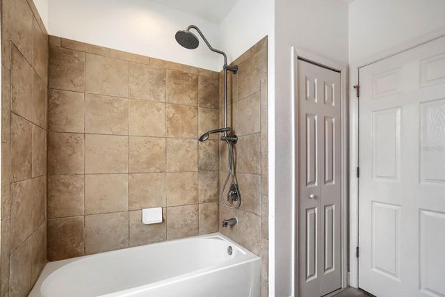 3951 PACENTE LOOP, Wesley Chapel, FL 33543