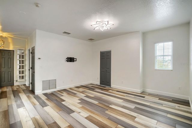 3951 PACENTE LOOP, Wesley Chapel, FL 33543