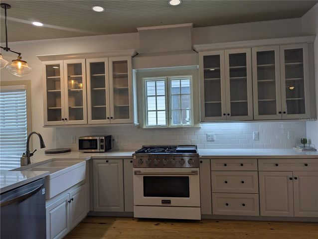 720 NW 3RD STREET, Gainesville, FL 32601