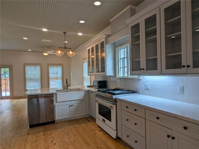 720 NW 3RD STREET, Gainesville, FL 32601