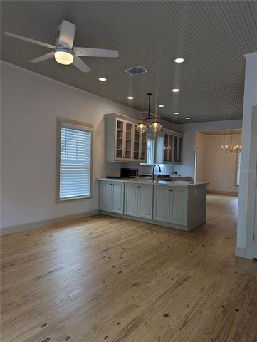 720 NW 3RD STREET, Gainesville, FL 32601