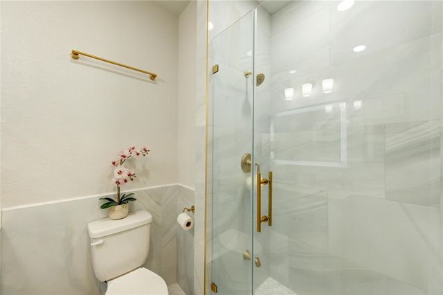 9210 Lair Cove Drive, Cypress, TX 77433