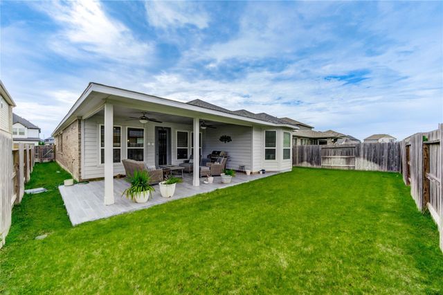 9210 Lair Cove Drive, Cypress, TX 77433