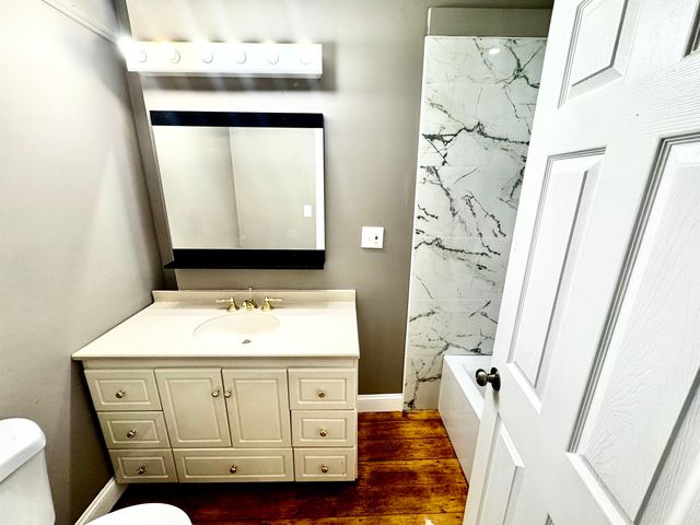 23 Oak Street, Derry, NH 03038