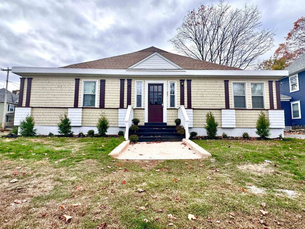 23 Oak Street, Derry, NH 03038