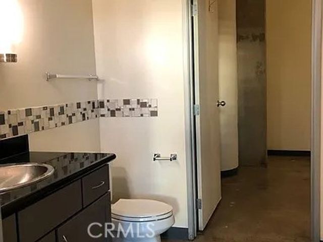 420 S San Pedro 306, Los Angeles, CA 90013