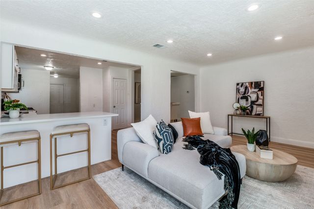 2507 Alco Avenue, Dallas, TX 75211