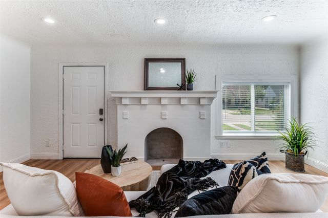 2507 Alco Avenue, Dallas, TX 75211