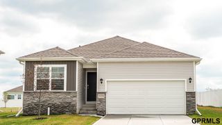 7120 S 205th Street, Gretna, NE 68028