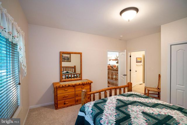 12946 LAKELAND DR, Hesston, PA 16647