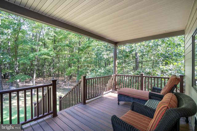 12946 LAKELAND DR, Hesston, PA 16647