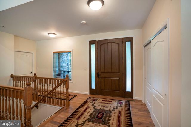 12946 LAKELAND DR, Hesston, PA 16647