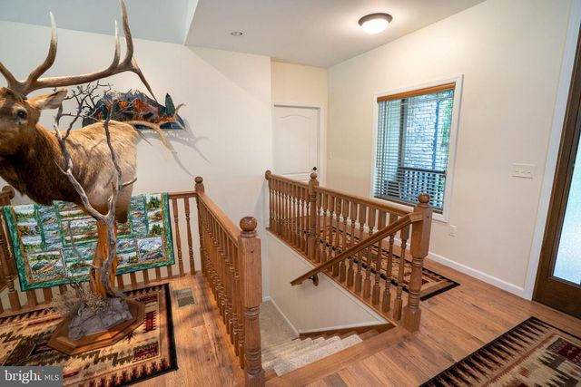 12946 LAKELAND DR, Hesston, PA 16647