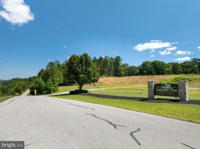 12946 LAKELAND DR, Hesston, PA 16647