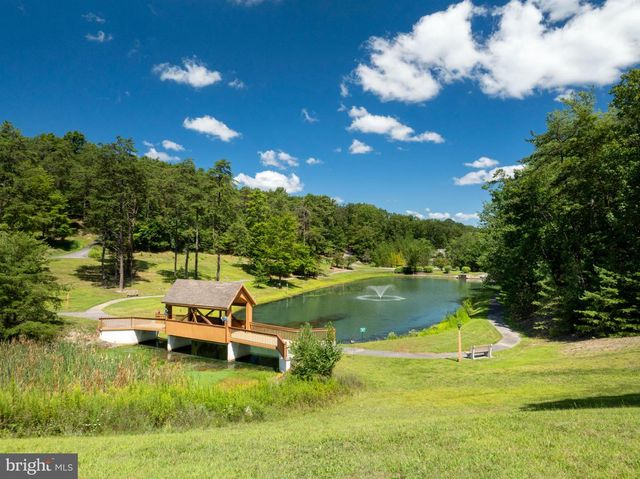 12946 LAKELAND DR, Hesston, PA 16647