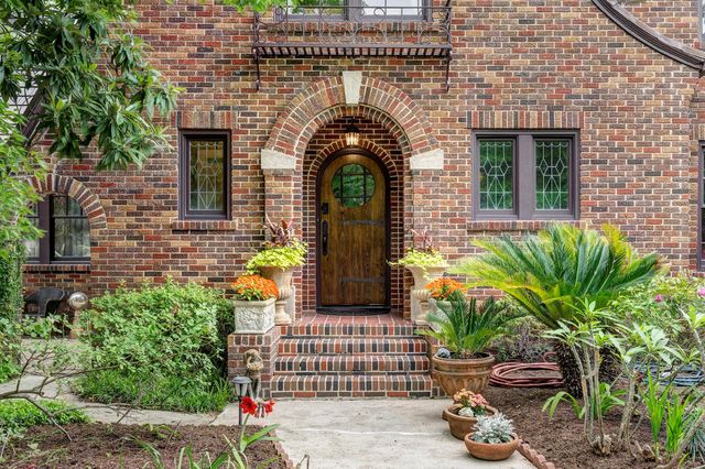 2330 Glen Haven Boulevard, Houston, TX 77030