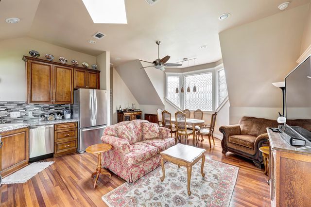 2330 Glen Haven Boulevard, Houston, TX 77030
