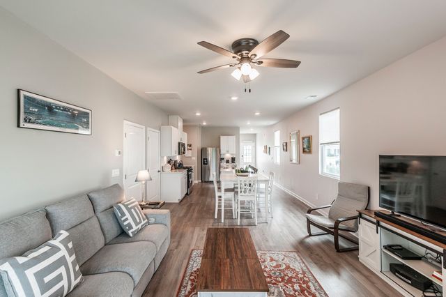 7076 Lang Ave, White House, TN 37188