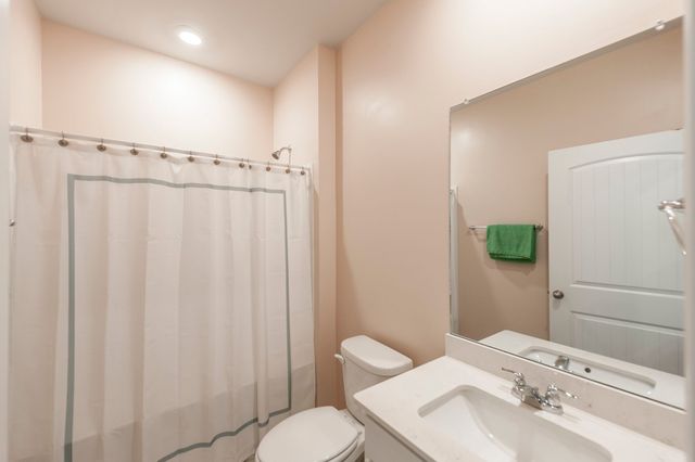 7076 Lang Ave, White House, TN 37188