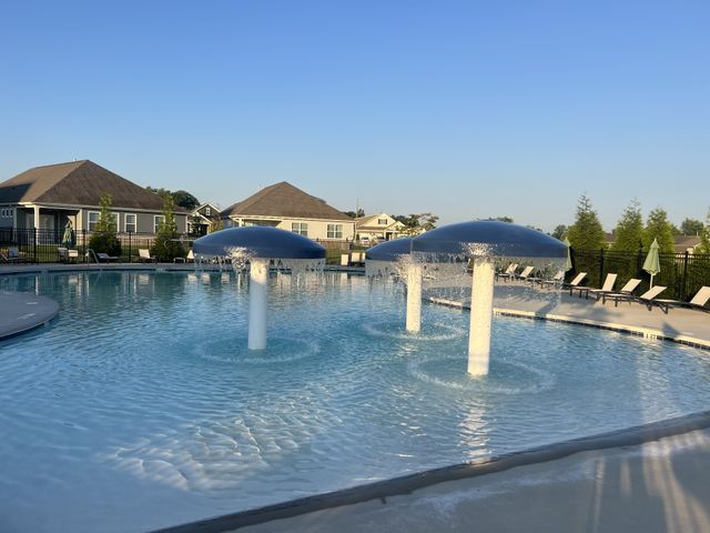 7076 Lang Ave, White House, TN 37188