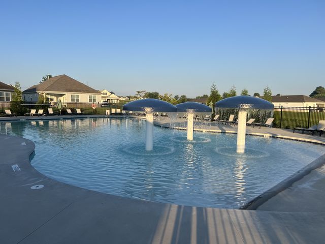 7076 Lang Ave, White House, TN 37188