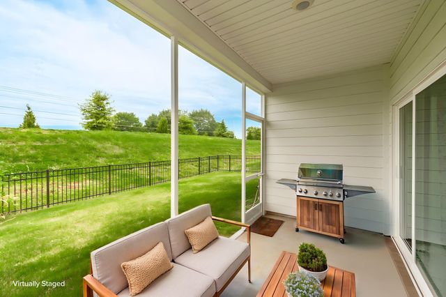 7076 Lang Ave, White House, TN 37188