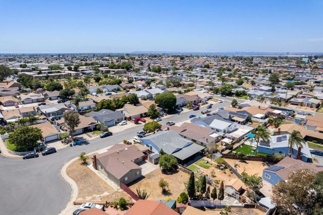 1569 Reklow Dr., San Diego, CA 92154