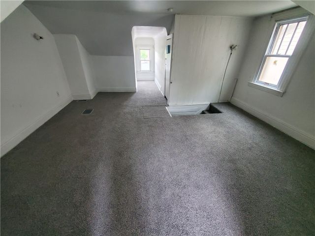 99 Southern Ave, Mt Washington, PA 15211