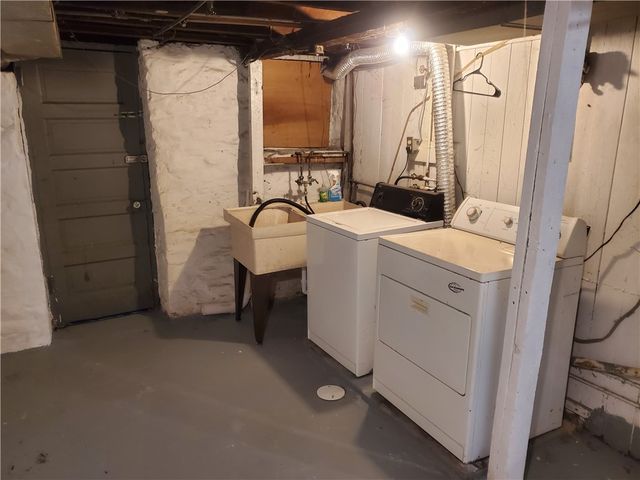 99 Southern Ave, Mt Washington, PA 15211