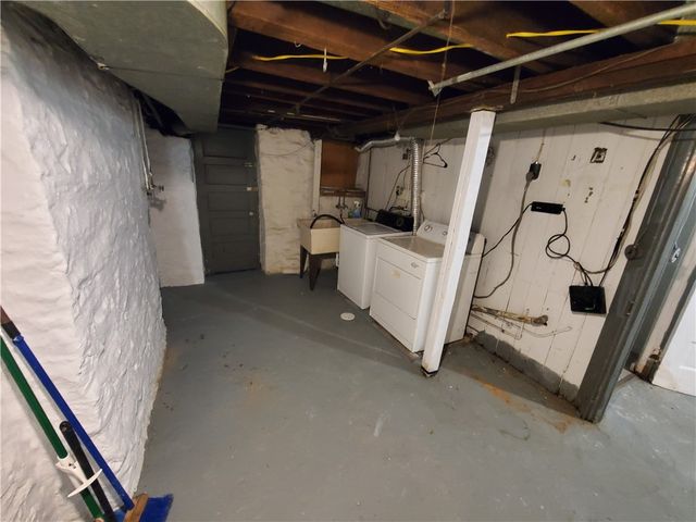 99 Southern Ave, Mt Washington, PA 15211