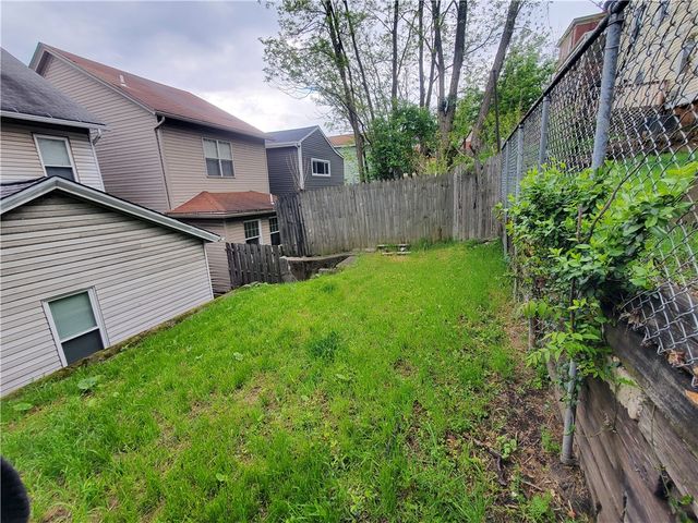 99 Southern Ave, Mt Washington, PA 15211