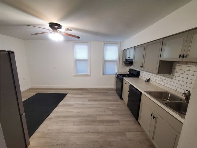 99 Southern Ave, Mt Washington, PA 15211