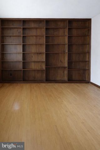 32 CHERRYVILLE HOLLOW RD, Flemington, NJ 08822