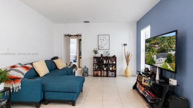 491 NW 108th Ter, Miami, FL 33168