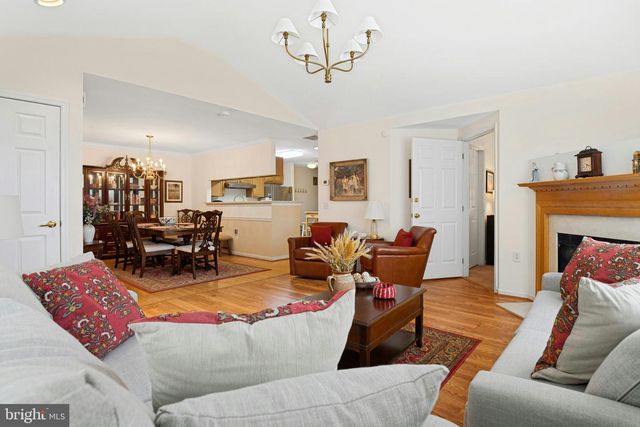 214 POINT CT, Lawrenceville, NJ 08648