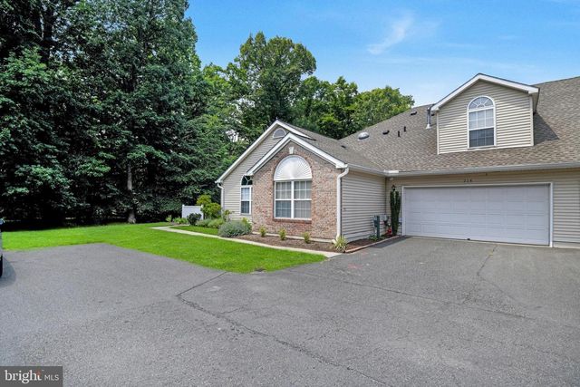 214 POINT CT, Lawrenceville, NJ 08648