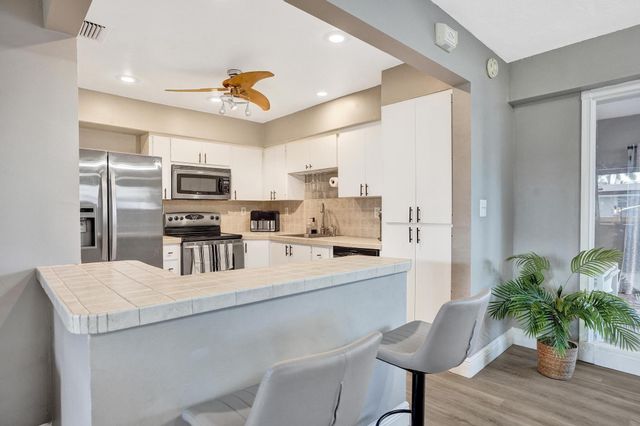 7671 NW 15th Court, Pembroke Pines, FL 33024