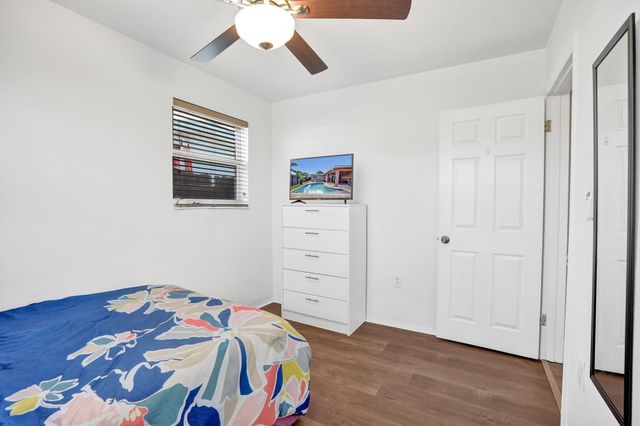 7671 NW 15th Court, Pembroke Pines, FL 33024